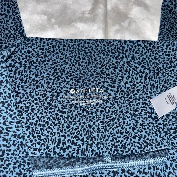 Athleta Salutation Stash II Textured Tights - Picture 3 of 5